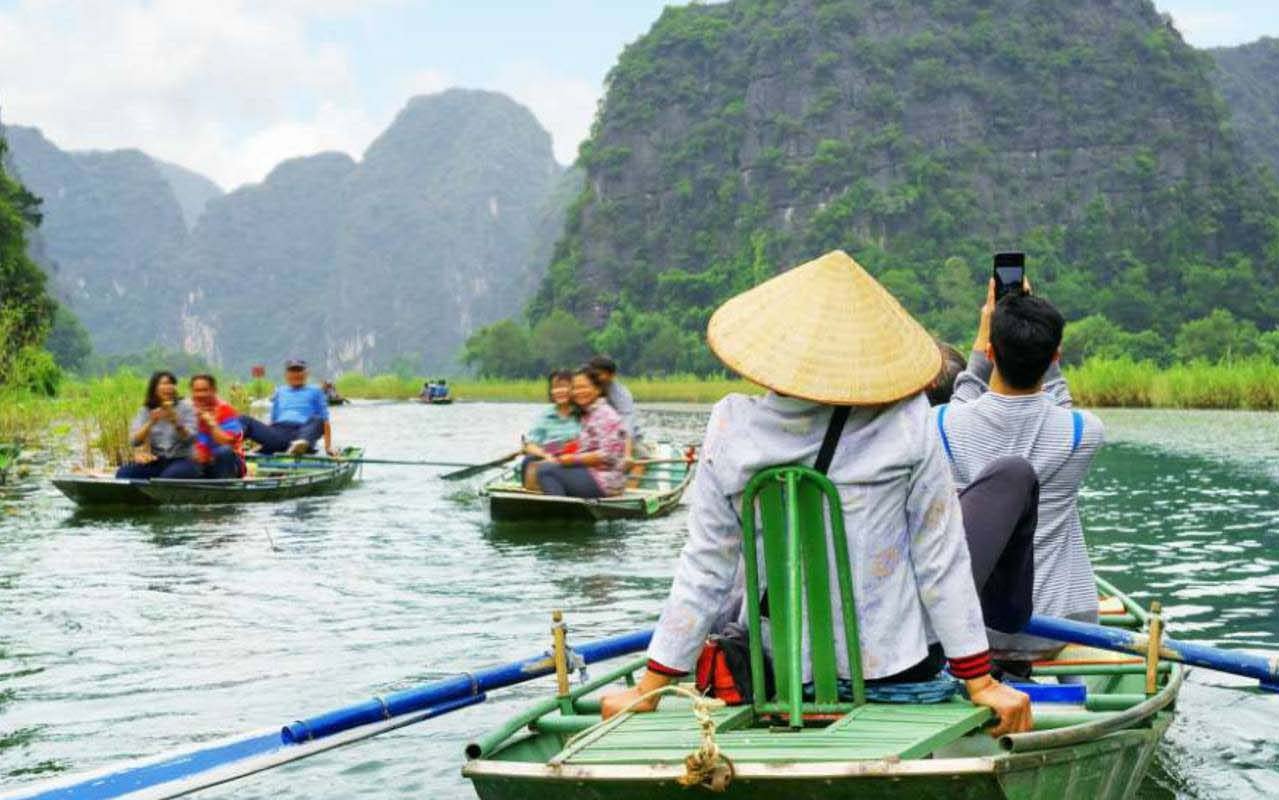 Siem Reap Cycle To Hanoi 22 Days